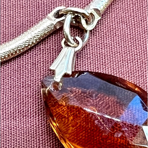 Sarah Coventry Hard-to-Find Faceted Green Orange Teardrop Necklace Book Piece - Picture 7 of 12